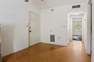 4335 Aegean Dr, Tampa, FL 33611 - Photo 6