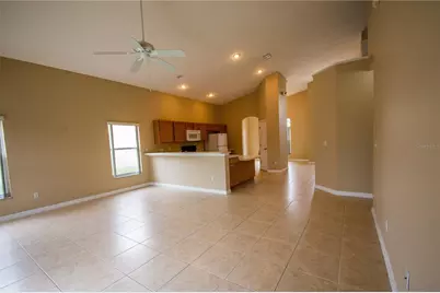 421 Lockbreeze Drive, Davenport, FL 33897 - Photo 12
