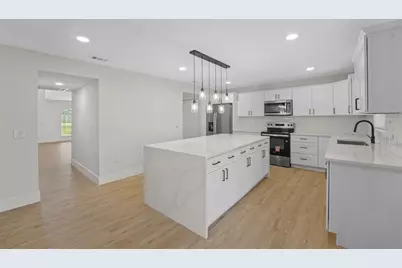 1502 Daybreak Drive, Fruitland Park, FL 34731 - Photo 8