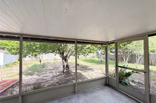 505 Oak Dr, Tavares, FL 32778 - Photo 24