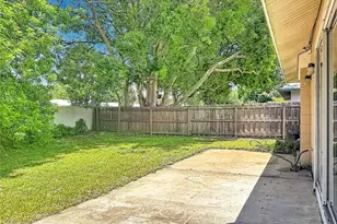 800 Wavecrest Dr, Orlando, FL 32807 - Photo 20