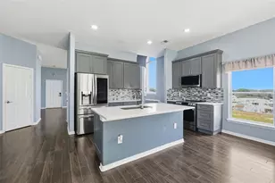 640 Cadiz Loop, Davenport, FL 33837 - Photo 20