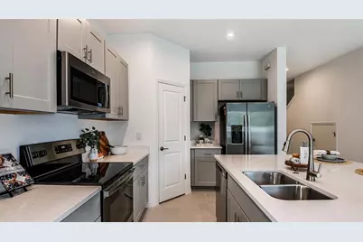 8433 Lunar Skye Street, Sarasota, FL 34241 - Photo 2