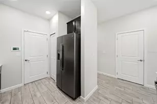 9806 Red Eagle Dr, Orlando, FL 32825 - Photo 12