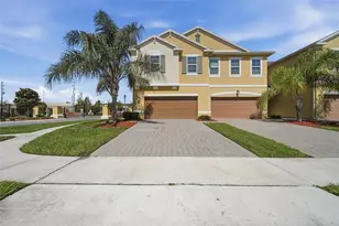 9806 Red Eagle Dr, Orlando, FL 32825 - Photo 2