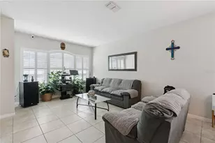 480 Kestrel Dr, Groveland, FL 34736 - Photo 4