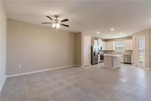 11232 Cay Spruce Wy, San Antonio, FL 33576 - Photo 4