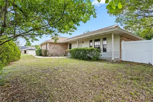 1949 Dupont Ct, Deltona, FL 32725 - Photo 2