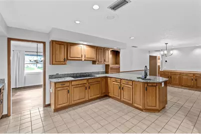 2215 Bradford Court, Orlando, FL 32806 - Photo 6