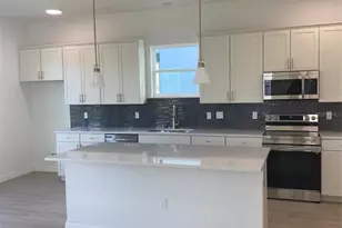 754 Reflection Lk Dr, Orlando, FL 32807 - Photo 2