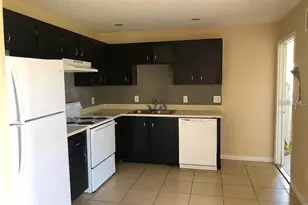 330 Colonade Ct, Kissimmee, FL 34758 - Photo 2
