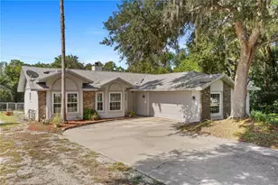 515 Cloudcroft Dr, Deltona, FL 32738 - Photo 2