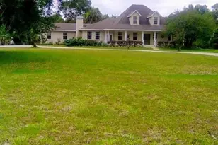 10264 W Springtree Ln, Crystal River, FL 34428 - Photo 1
