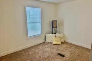 31638 Lake Dr, Eustis, FL 32736 - Photo 16
