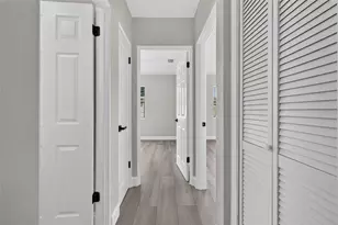 763 65th Ave S, Saint Petersburg, FL 33705 - Photo 12