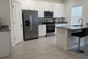 408 Cierra Oaks Cir, Lady Lake, FL 32159 - Photo 6