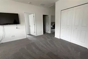 408 Cierra Oaks Cir, Lady Lake, FL 32159 - Photo 24