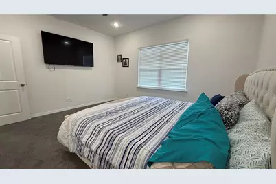408 Cierra Oaks Circle, Lady Lake, FL 32159 - Photo 12