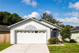 8832 Valencia Oaks Ct, Orlando, FL 32825 - Photo 2