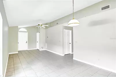 8832 Valencia Oaks Court, Orlando, FL 32825 - Photo 4