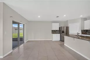 537 Talisi Loop, Saint Cloud, FL 34771 - Photo 8
