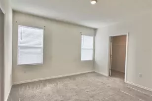 2606 Angel Fls Dr, Davenport, FL 33837 - Photo 10