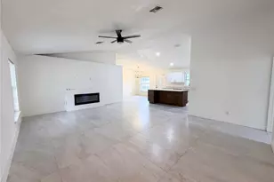 11200 Rosehill Dr, Clermont, FL 34711 - Photo 4
