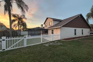1435 Buckner Rd, Valrico, FL 33596 - Photo 4
