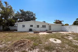 5306 3rd St W, Bradenton, FL 34207 - Photo 6