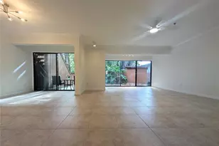 944 E Michigan St, Orlando, FL 32806 - Photo 8