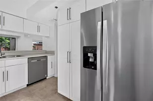 944 E Michigan St, Orlando, FL 32806 - Photo 16