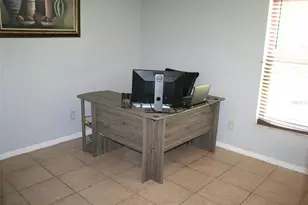 5298 Yaupon St, Orlando, FL 32811 - Photo 16