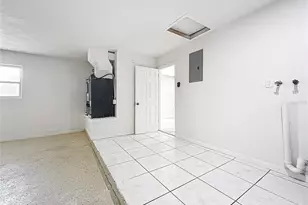 8676 Hillside Dr, Orlando, FL 32810 - Photo 48