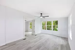403 Acorn Cir, Fruitland Park, FL 34731 - Photo 6