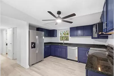 403 Acorn Circle, Fruitland Park, FL 34731 - Photo 10
