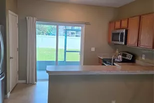 122 Wilton Cir, Sanford, FL 32773 - Photo 4