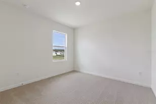 917 5th St, Port Orange, FL 32129 - Photo 22