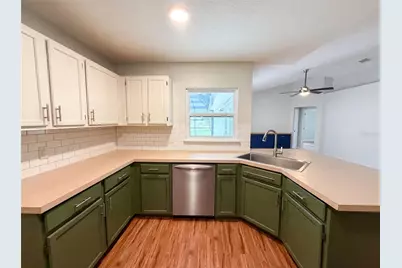 546 Penns Neck Drive, Deland, FL 32724 - Photo 2
