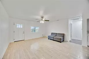 5433 579 Hwy, Seffner, FL 33584 - Photo 12