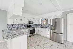 1719 Julian Ln Dr, Tampa, FL 33619 - Photo 6