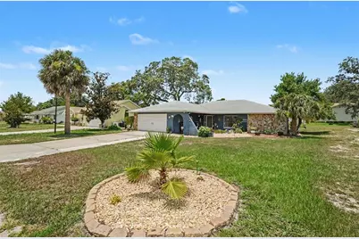 9027 Bonnet Way, Weeki Wachee, FL 34613 - Photo 24