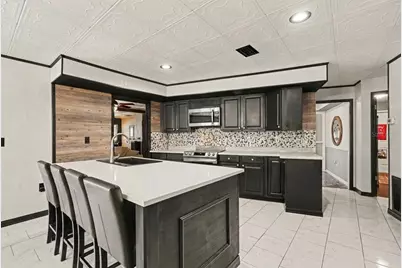 9027 Bonnet Way, Weeki Wachee, FL 34613 - Photo 4