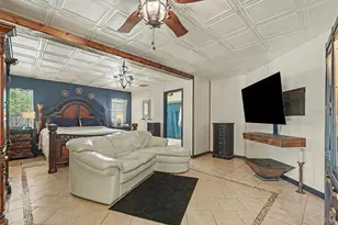 9027 Bonnet Way, Weeki Wachee, FL 34613 - Photo 10