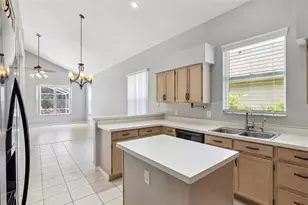 1000 N Lake Claire Cir, Oviedo, FL 32765 - Photo 10