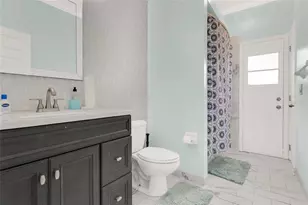 8044 Canyon Lake Cir, Orlando, FL 32835 - Photo 20