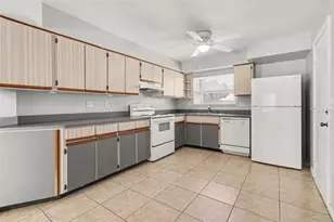 10157 Bluff Ct, Orlando, FL 32821 - Photo 12