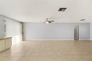 10157 Bluff Ct, Orlando, FL 32821 - Photo 8