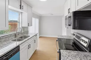 1600 Little Falls Cir, Orlando, FL 32807 - Photo 4