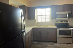 937 Michigan Ave, Saint Cloud, FL 34769 - Photo 6