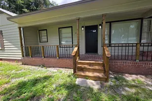 2104 Crill Ave, Palatka, FL 32177 - Photo 2
